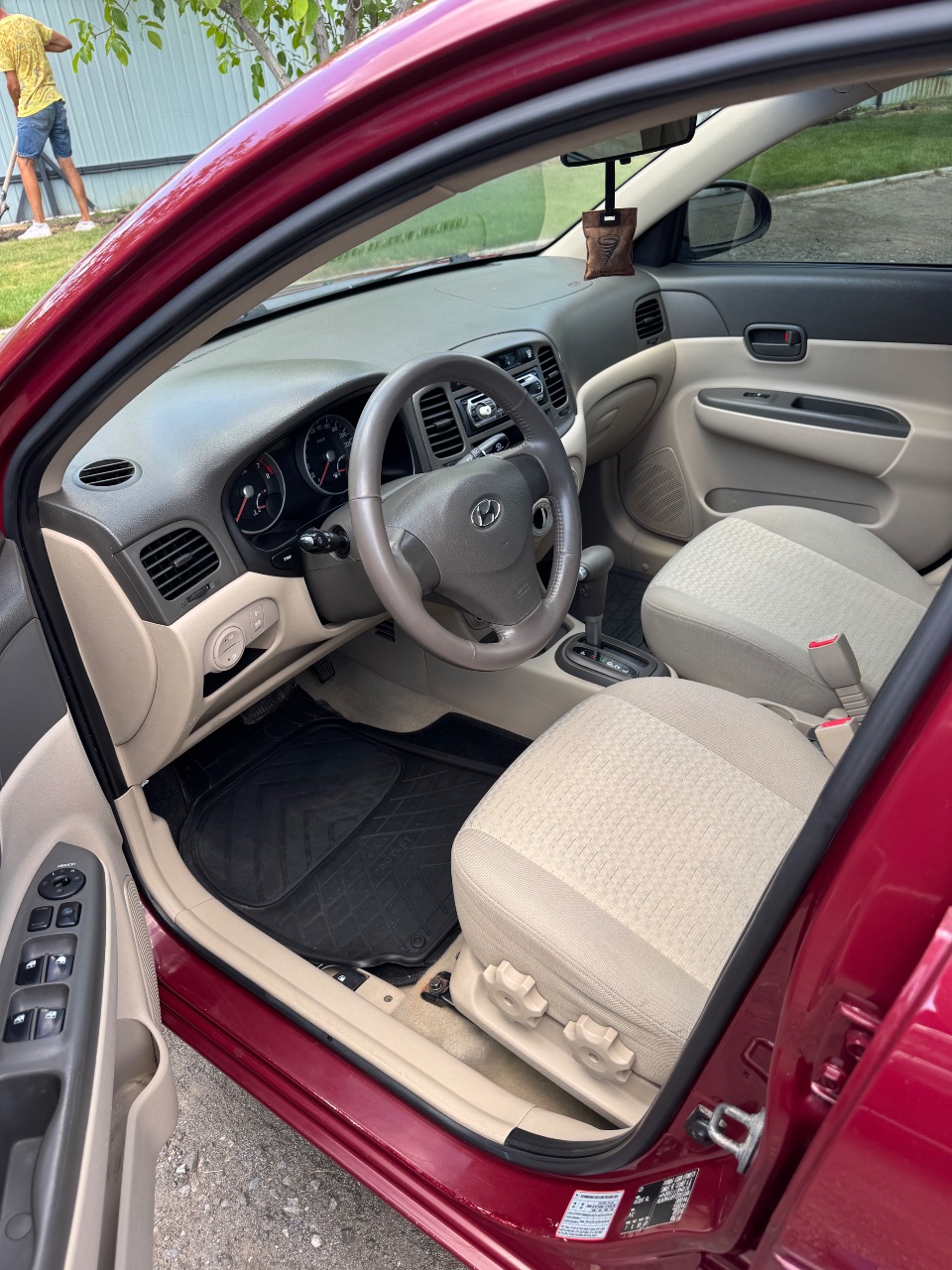 Hyundai Accent - фото 7