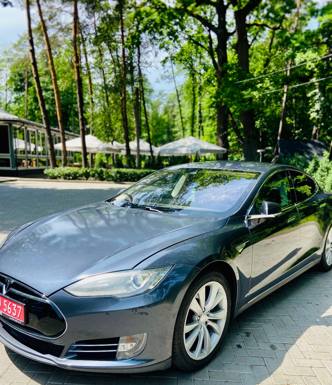 Tesla Model S - фото 5