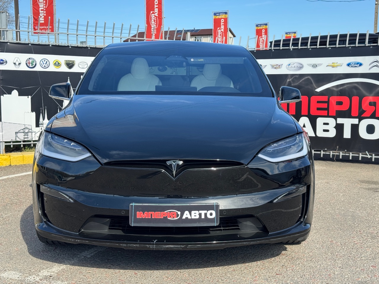 Tesla Model X - фото 16