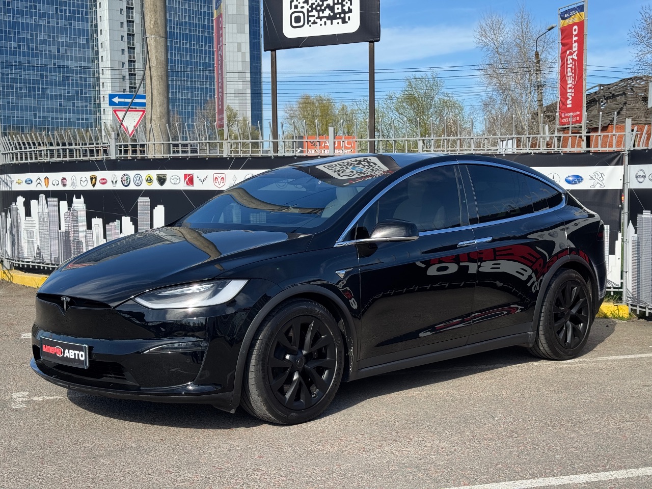 Tesla Model X - фото 2