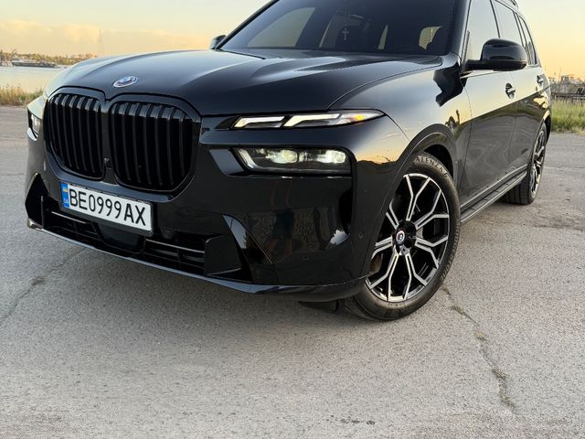 BMW X7 2023, Миколаїв, $92 000 - зображення 1
