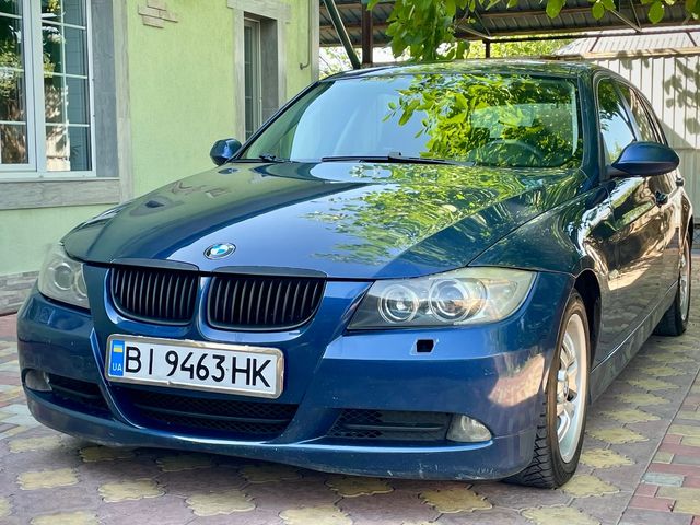 BMW 3 серії - фото 1