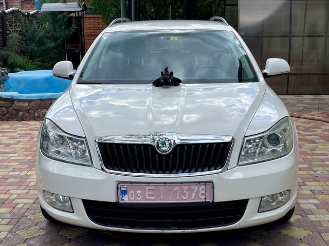 Skoda Octavia - фото 2