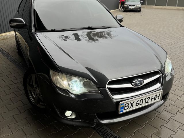 Subaru Legacy - фото 1