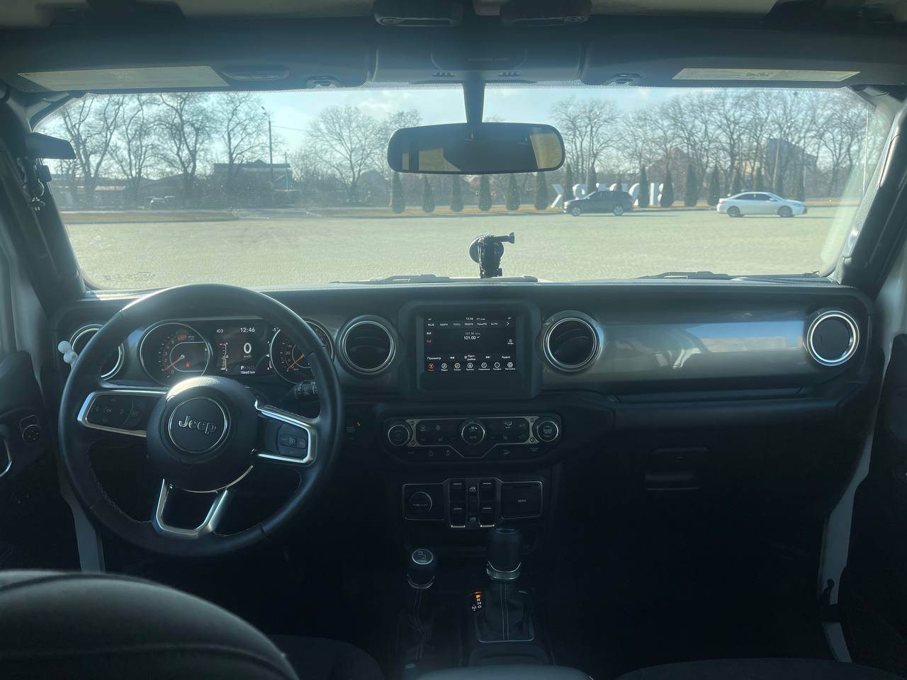 Jeep Wrangler - фото 10