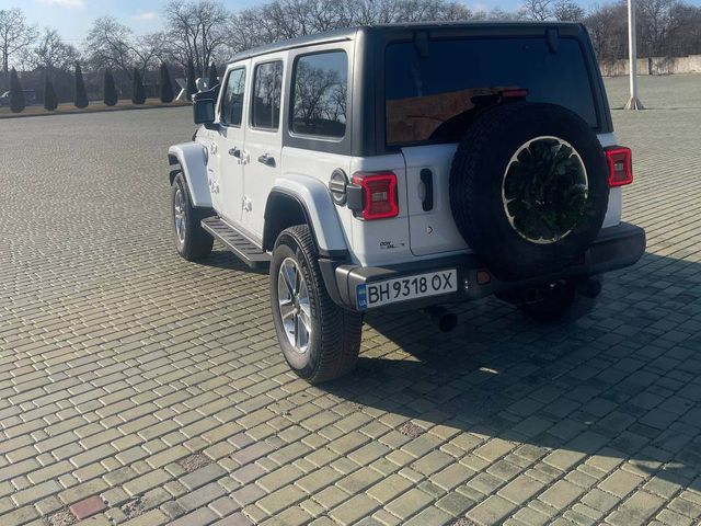 Jeep Wrangler - фото 3