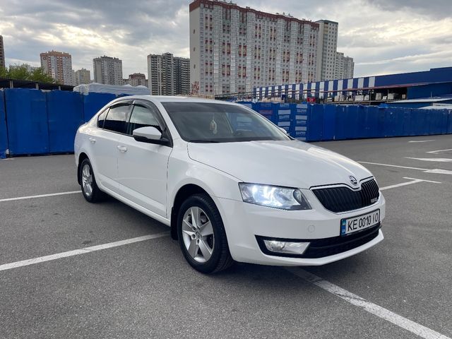 Skoda Octavia - фото 2