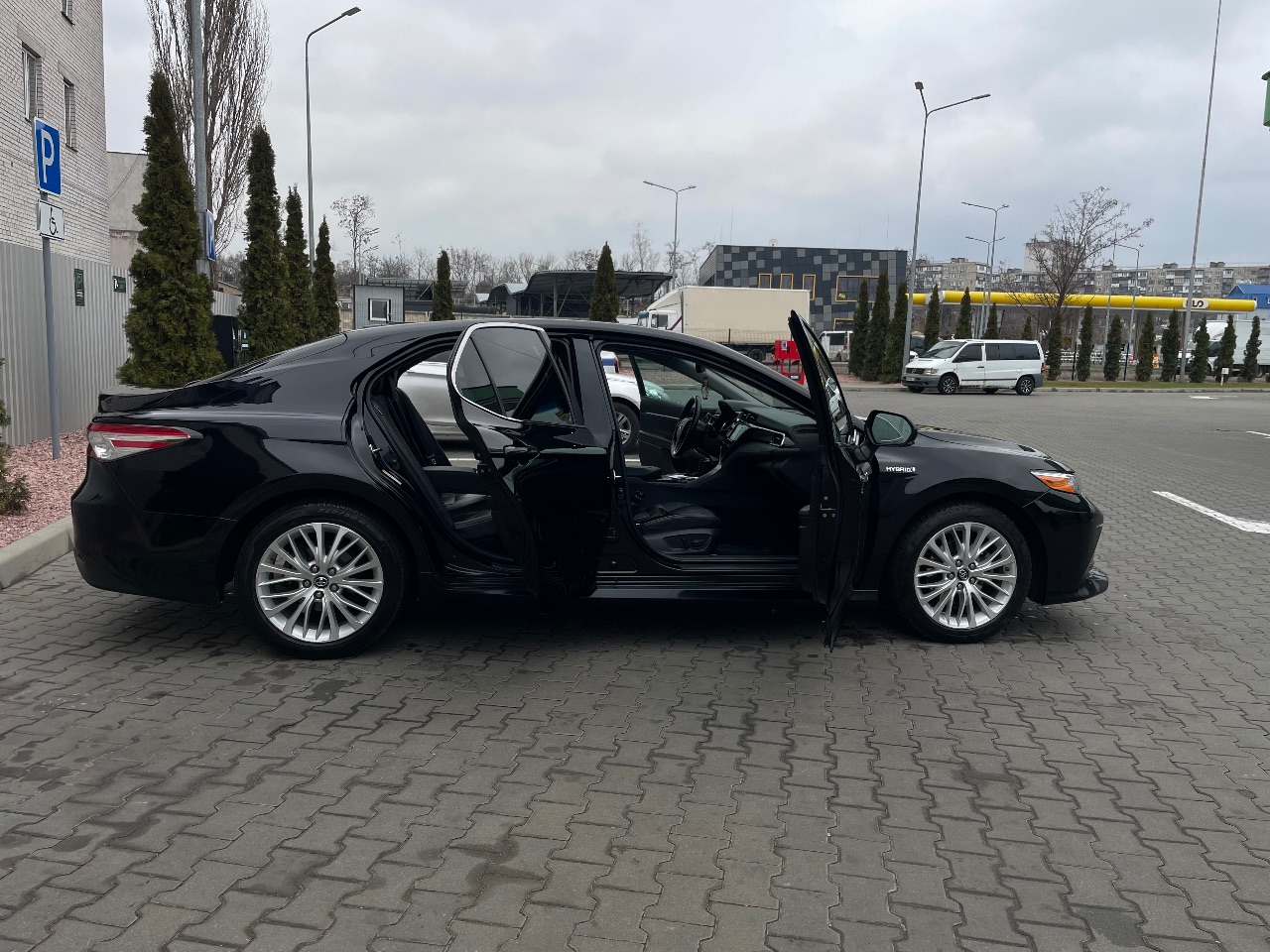 Toyota Camry - фото 20
