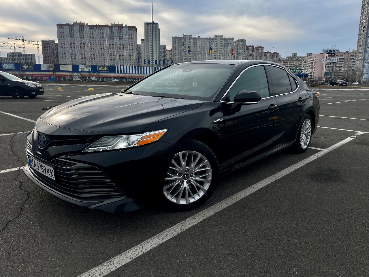 Toyota Camry - фото 5