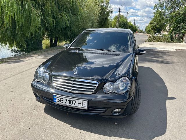 Mercedes-Benz C-Класс - зображення 1