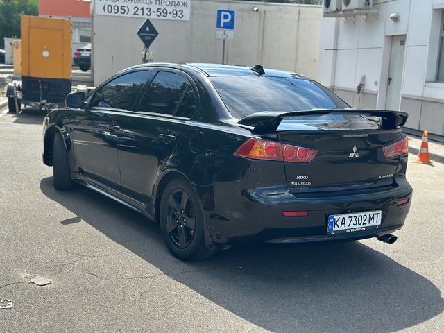 Mitsubishi Lancer - зображення 2