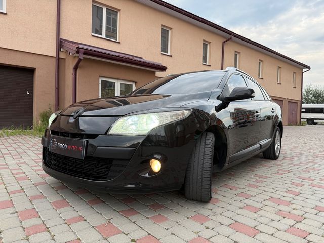 Renault Megane - фото 1