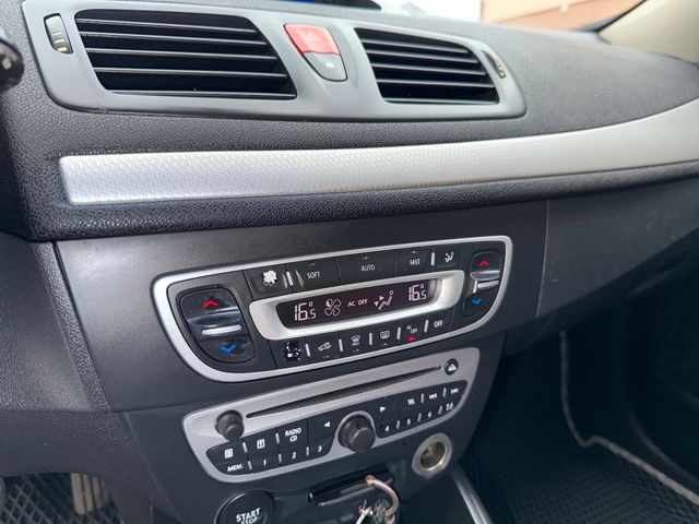 Renault Megane - фото 5