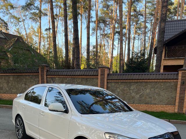 Skoda Octavia RS - фото 2