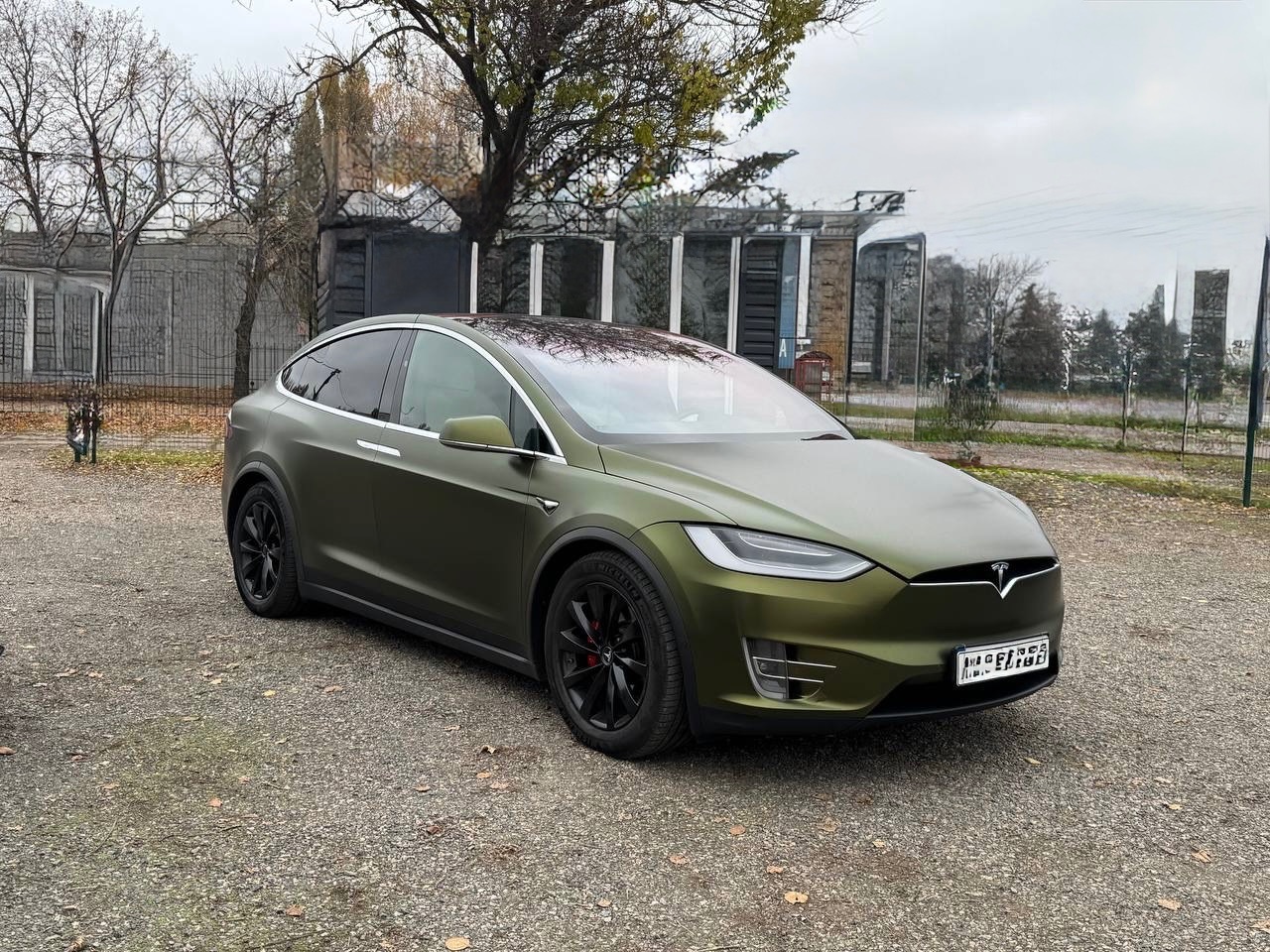 Tesla Model X - фото 4