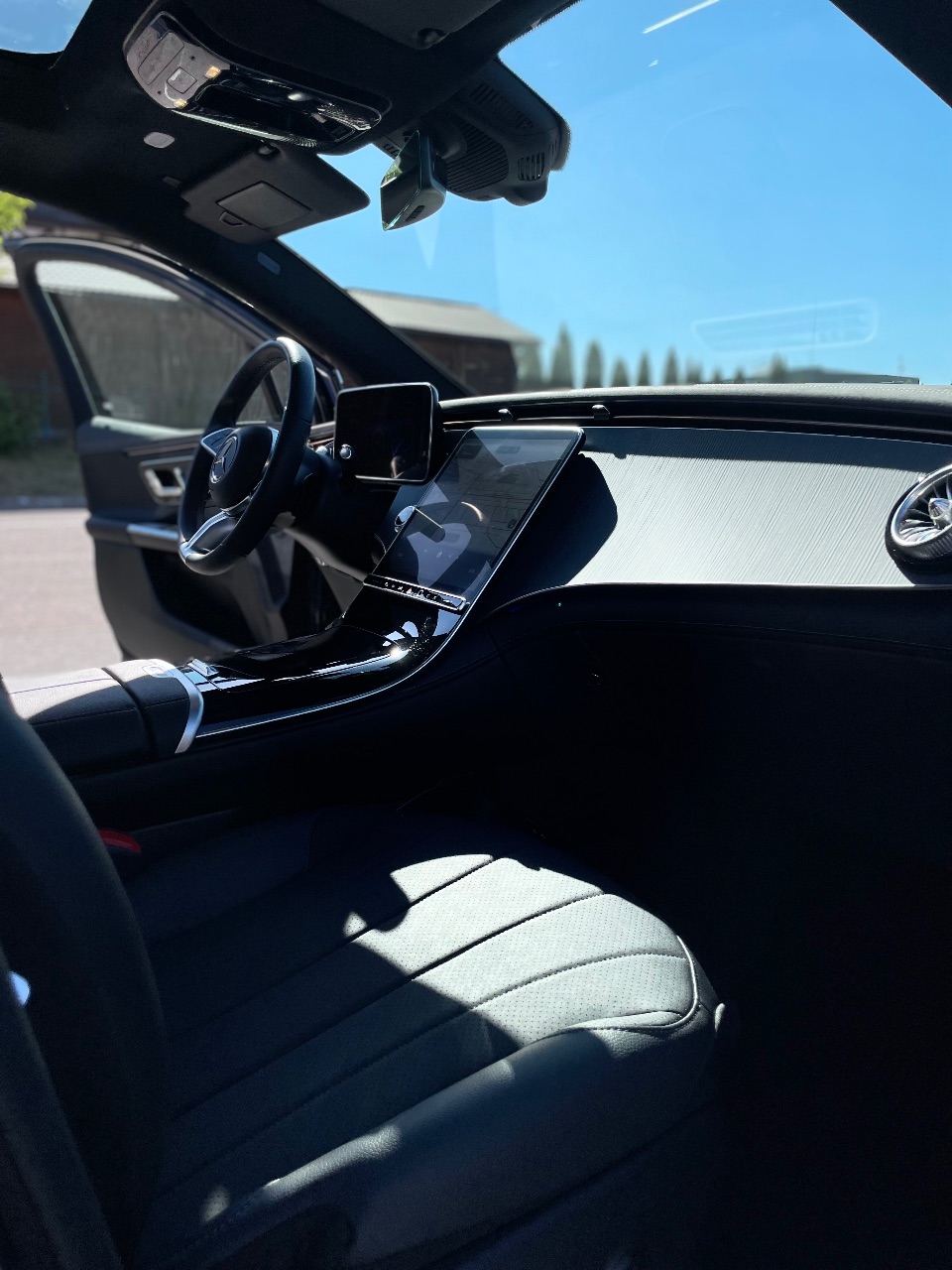 Mercedes-Benz EQE SUV - фото 9