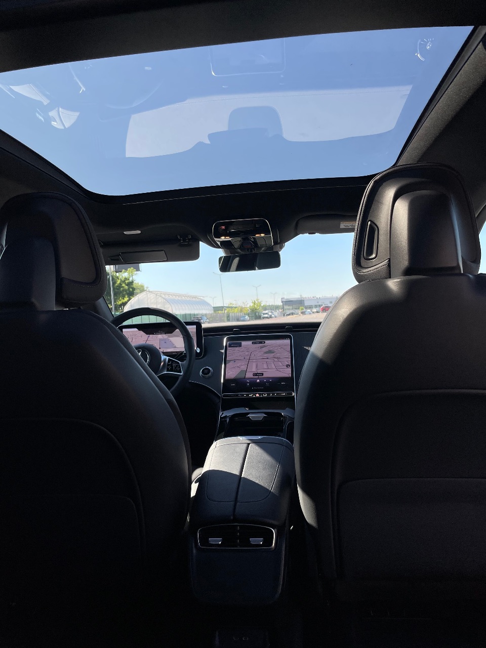 Mercedes-Benz EQE SUV - фото 33