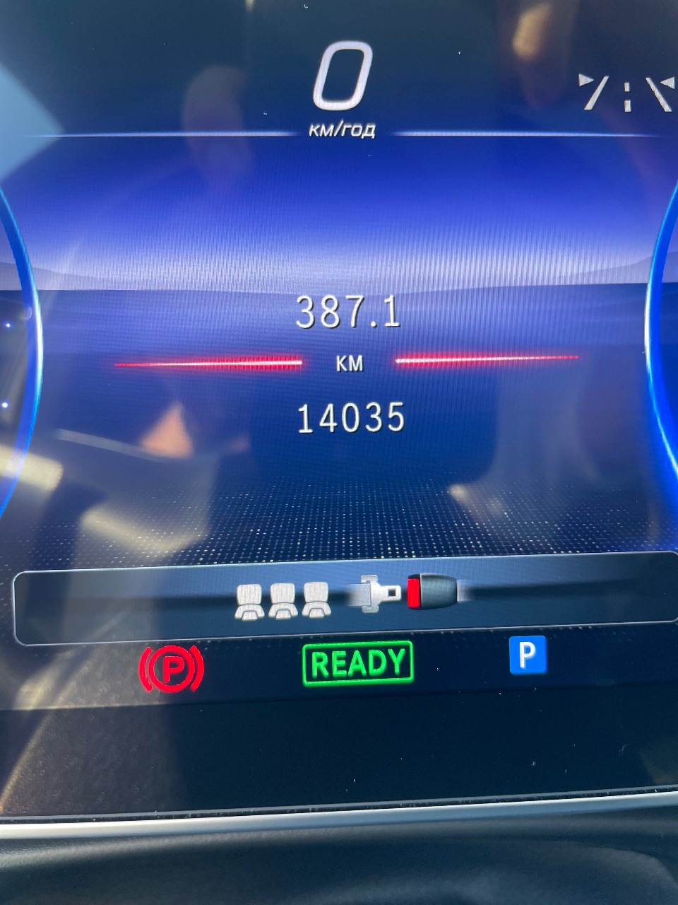 Mercedes-Benz EQE SUV - фото 31