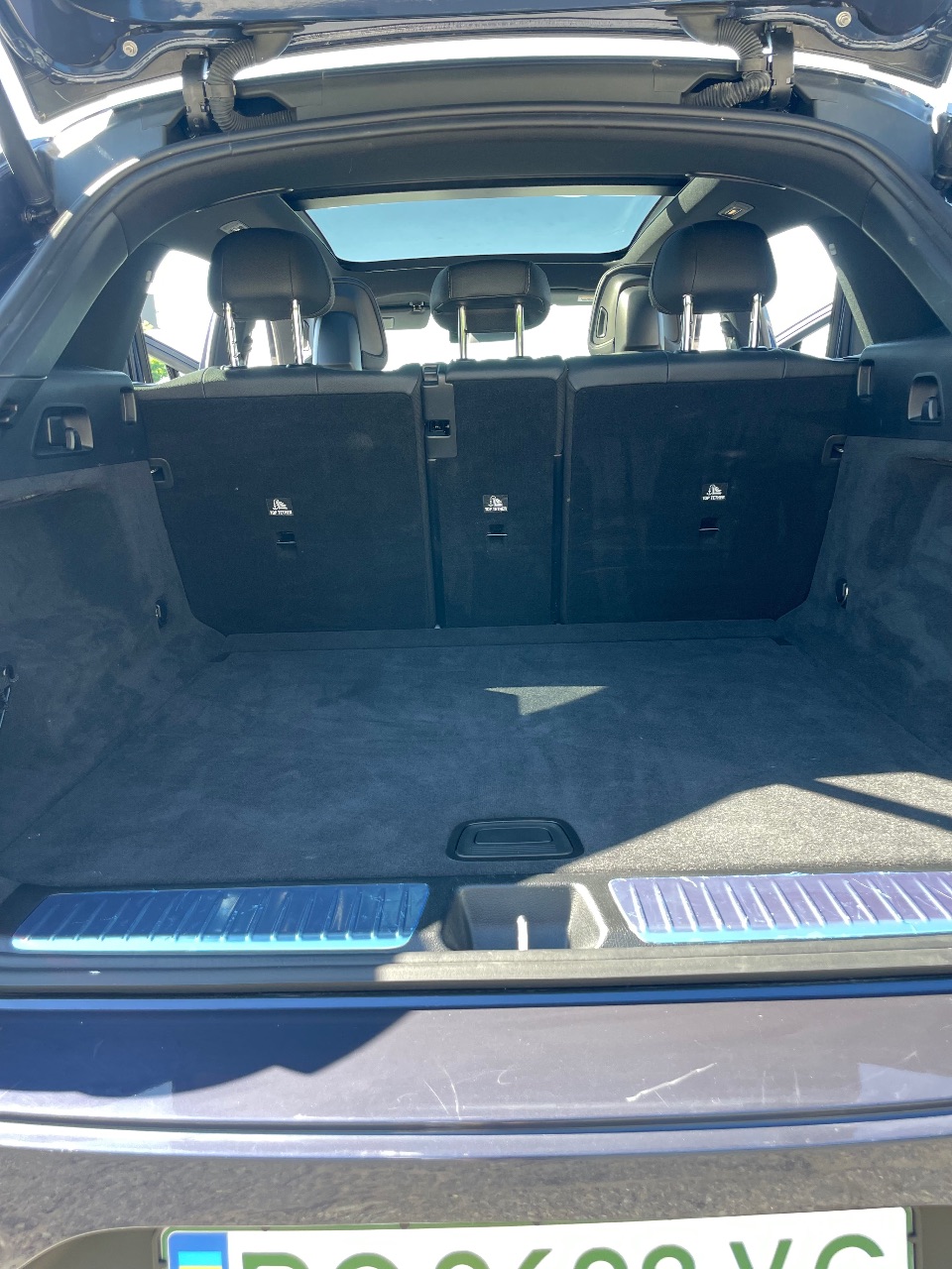 Mercedes-Benz EQE SUV - фото 12