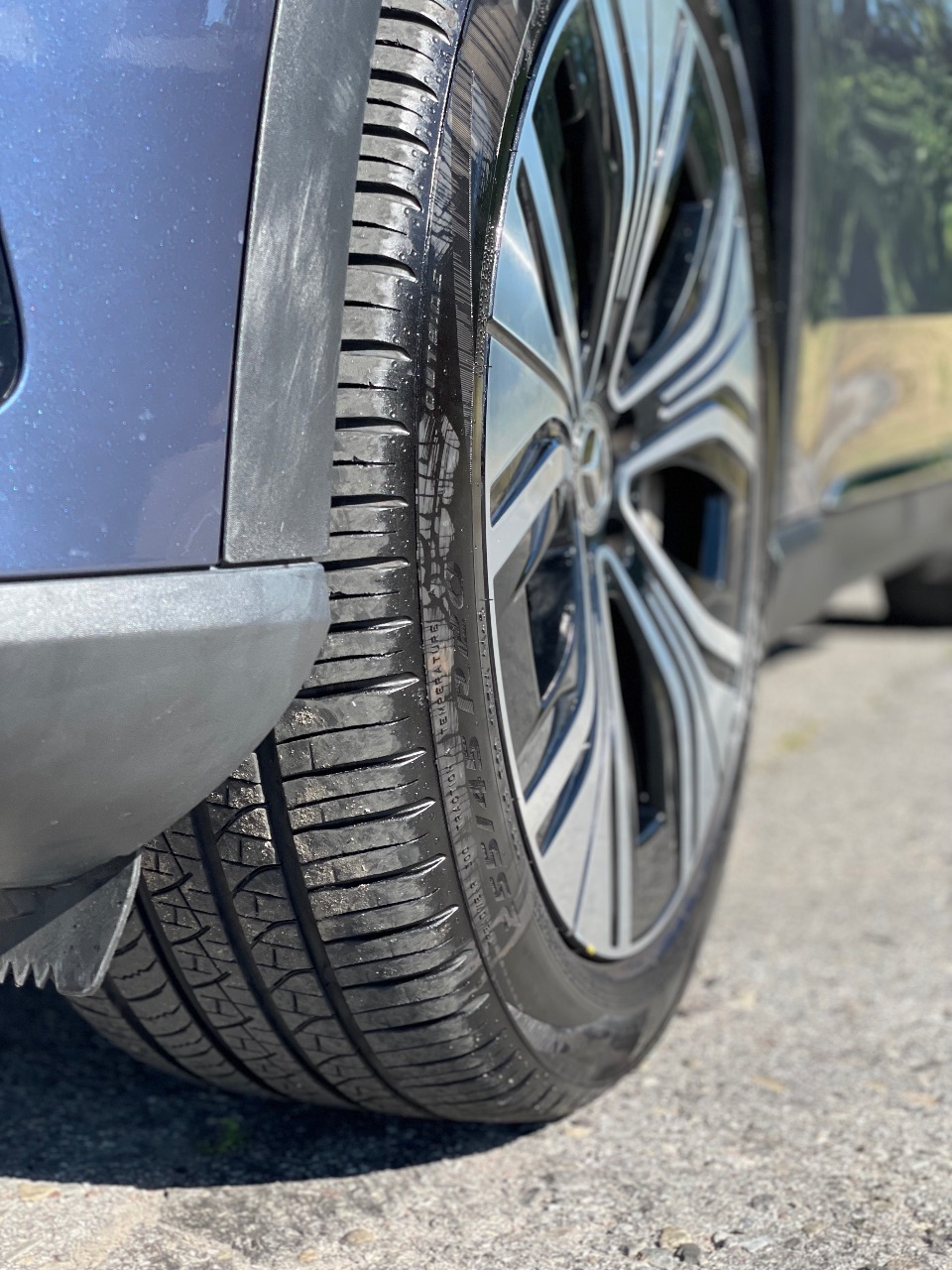 Mercedes-Benz EQE SUV - фото 13