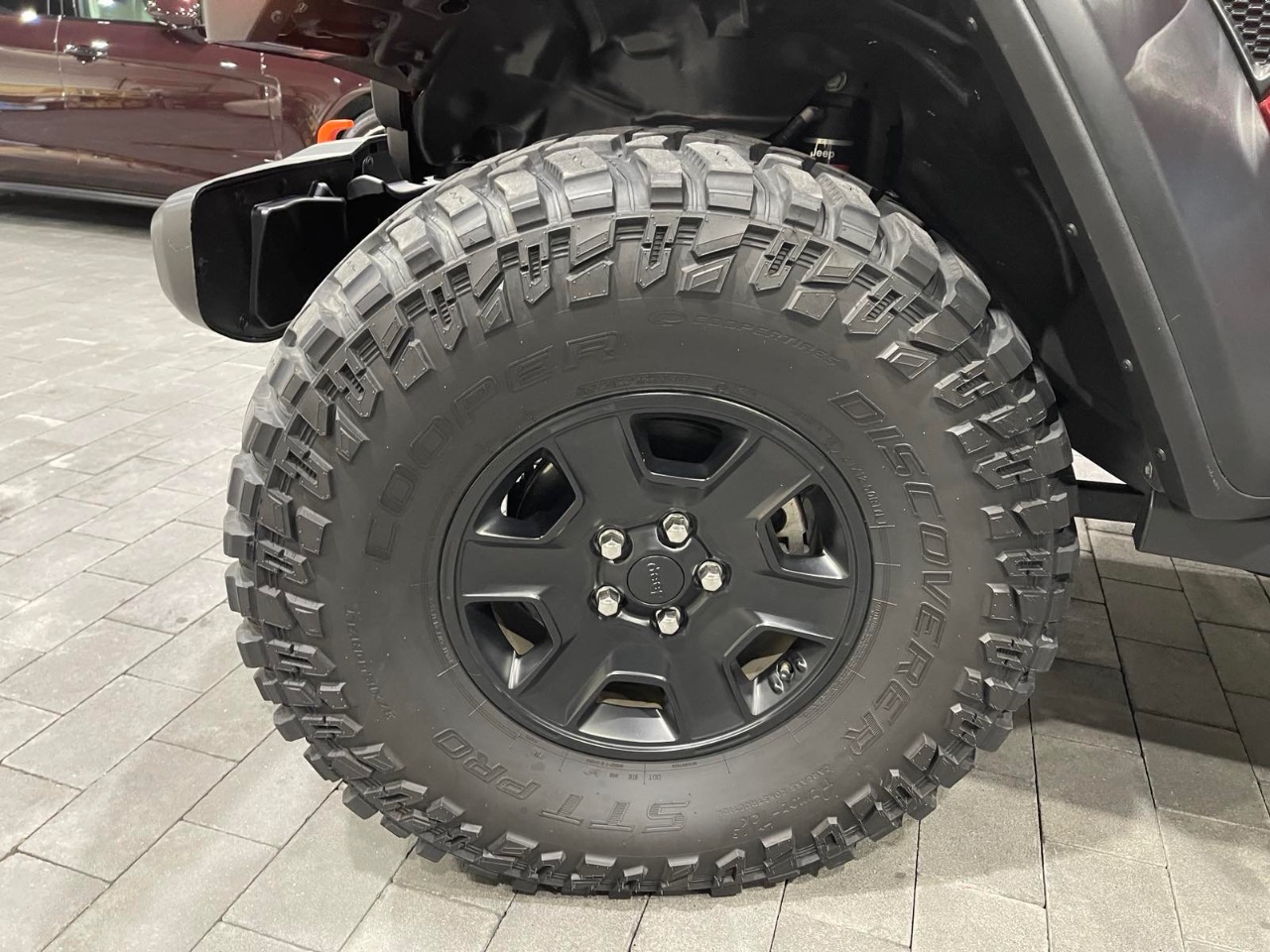 Jeep Gladiator - фото 41