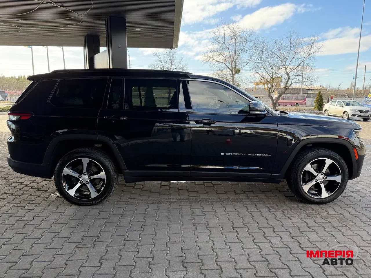 Jeep Grand Cherokee - фото 9