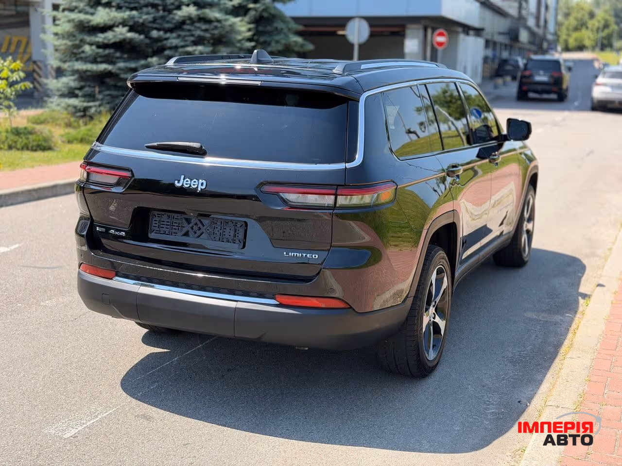 Jeep Grand Cherokee - фото 8