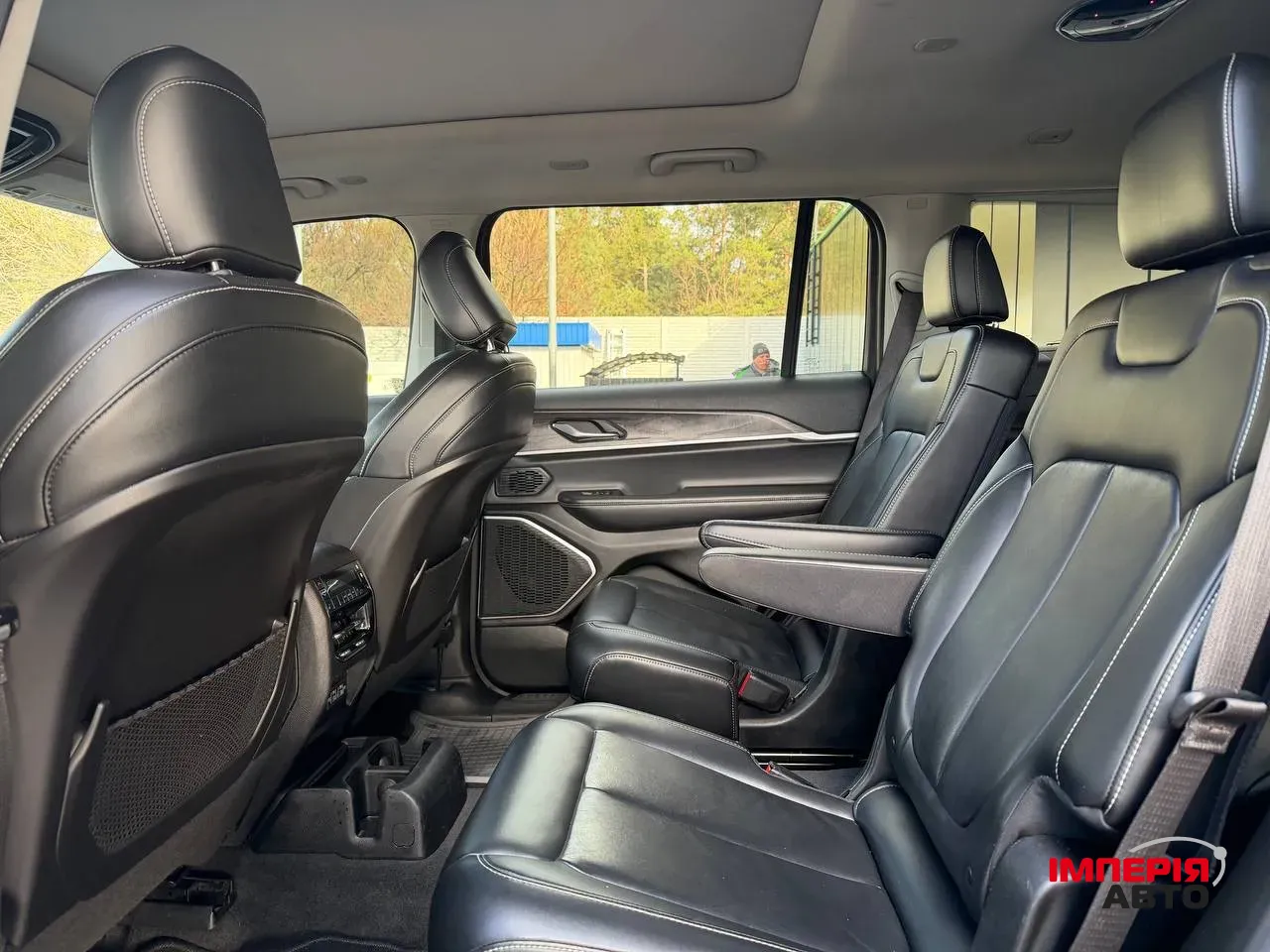 Jeep Grand Cherokee - фото 21