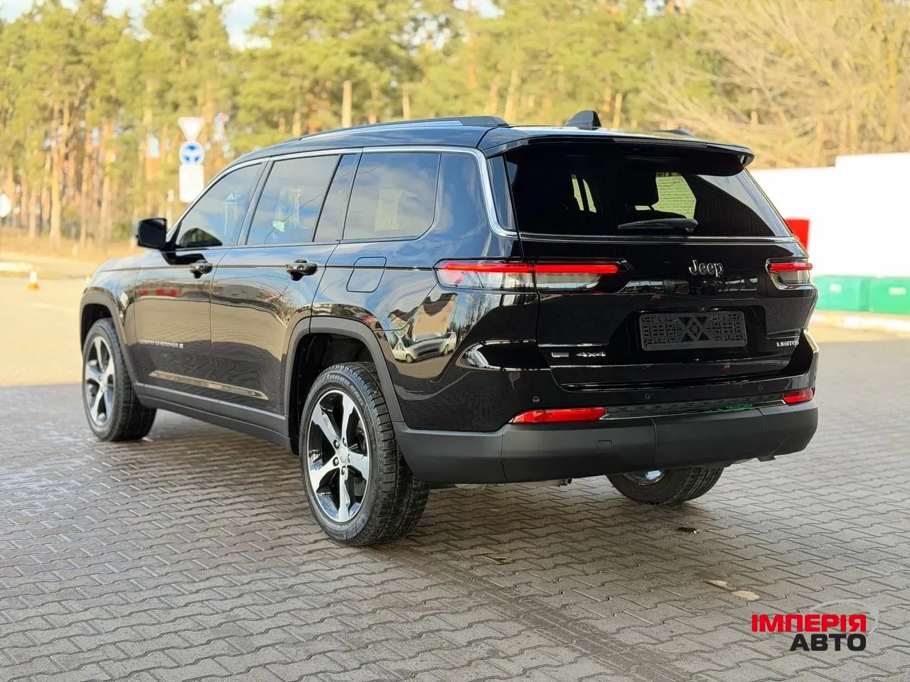 Jeep Grand Cherokee - фото 15