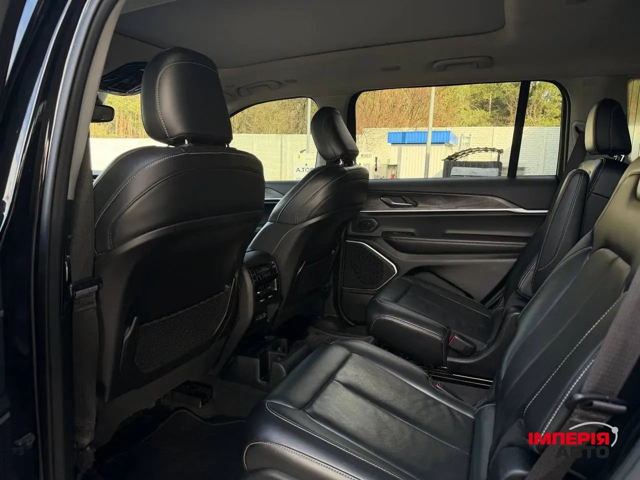 Jeep Grand Cherokee - фото 22