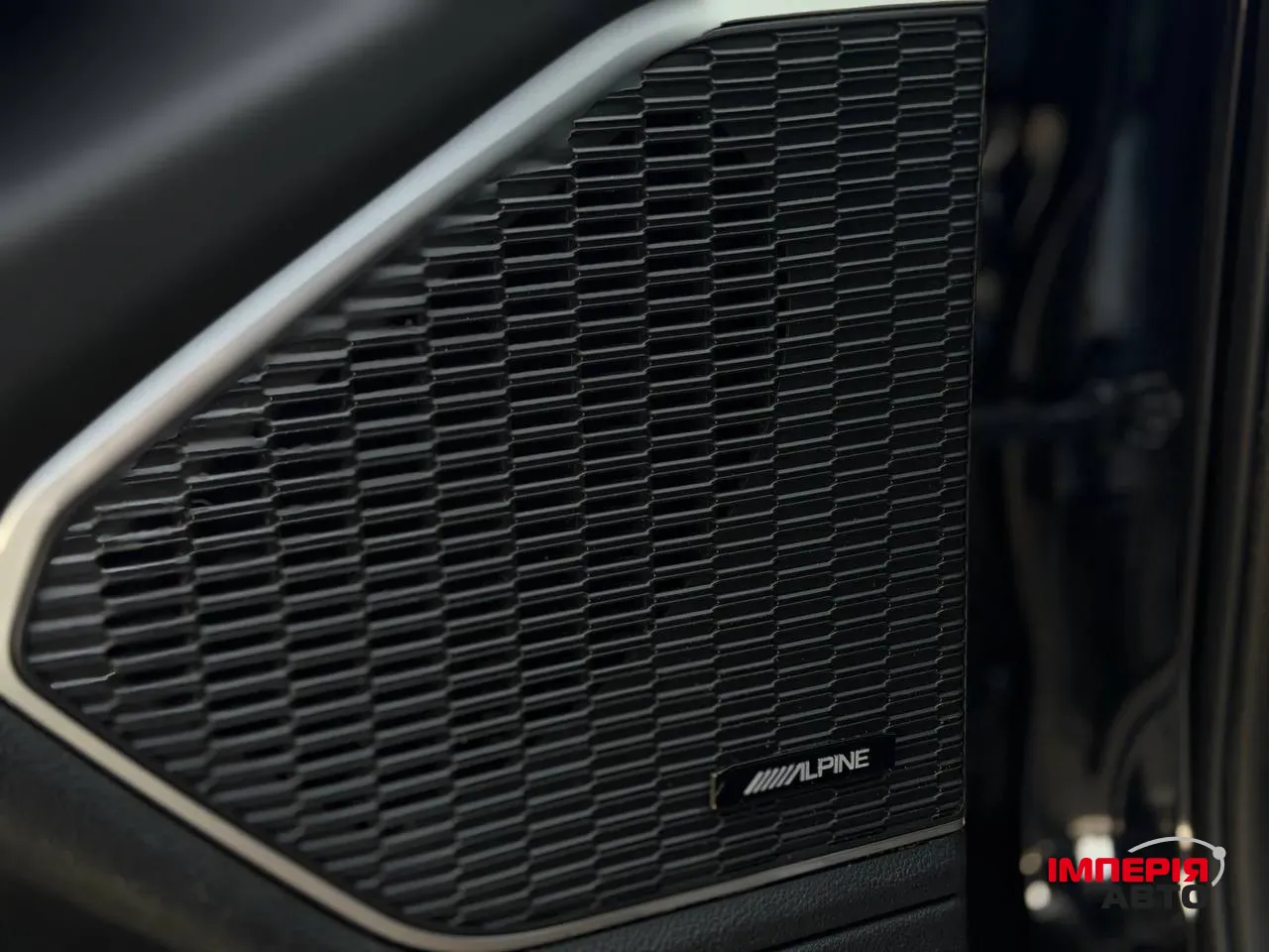 Jeep Grand Cherokee - фото 23