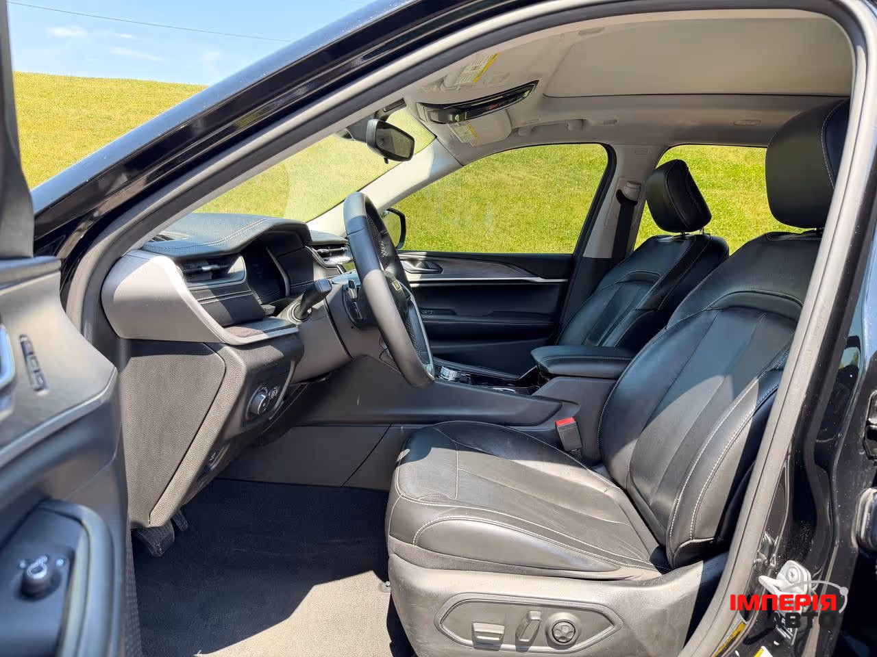 Jeep Grand Cherokee - фото 18