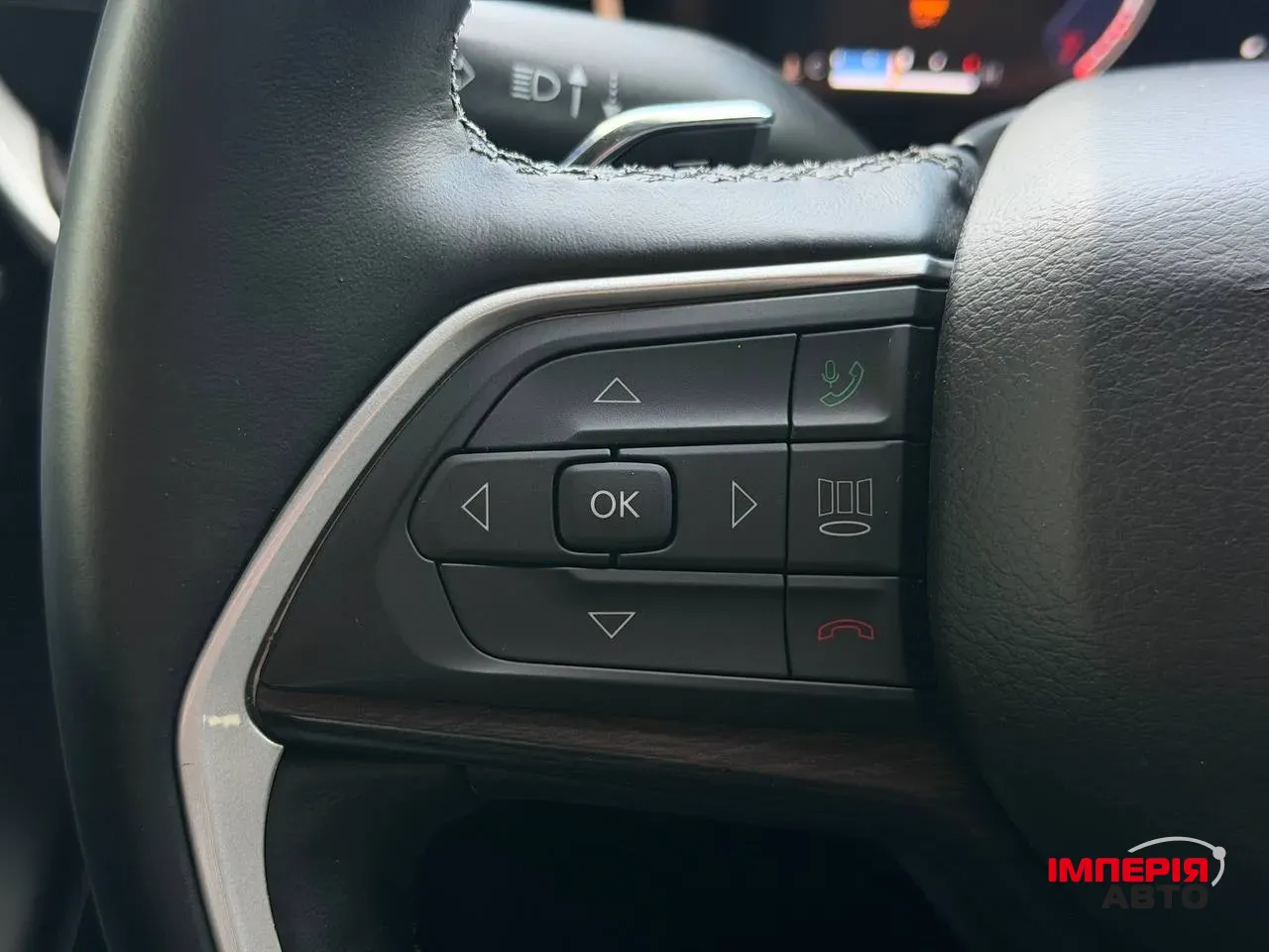 Jeep Grand Cherokee - фото 38