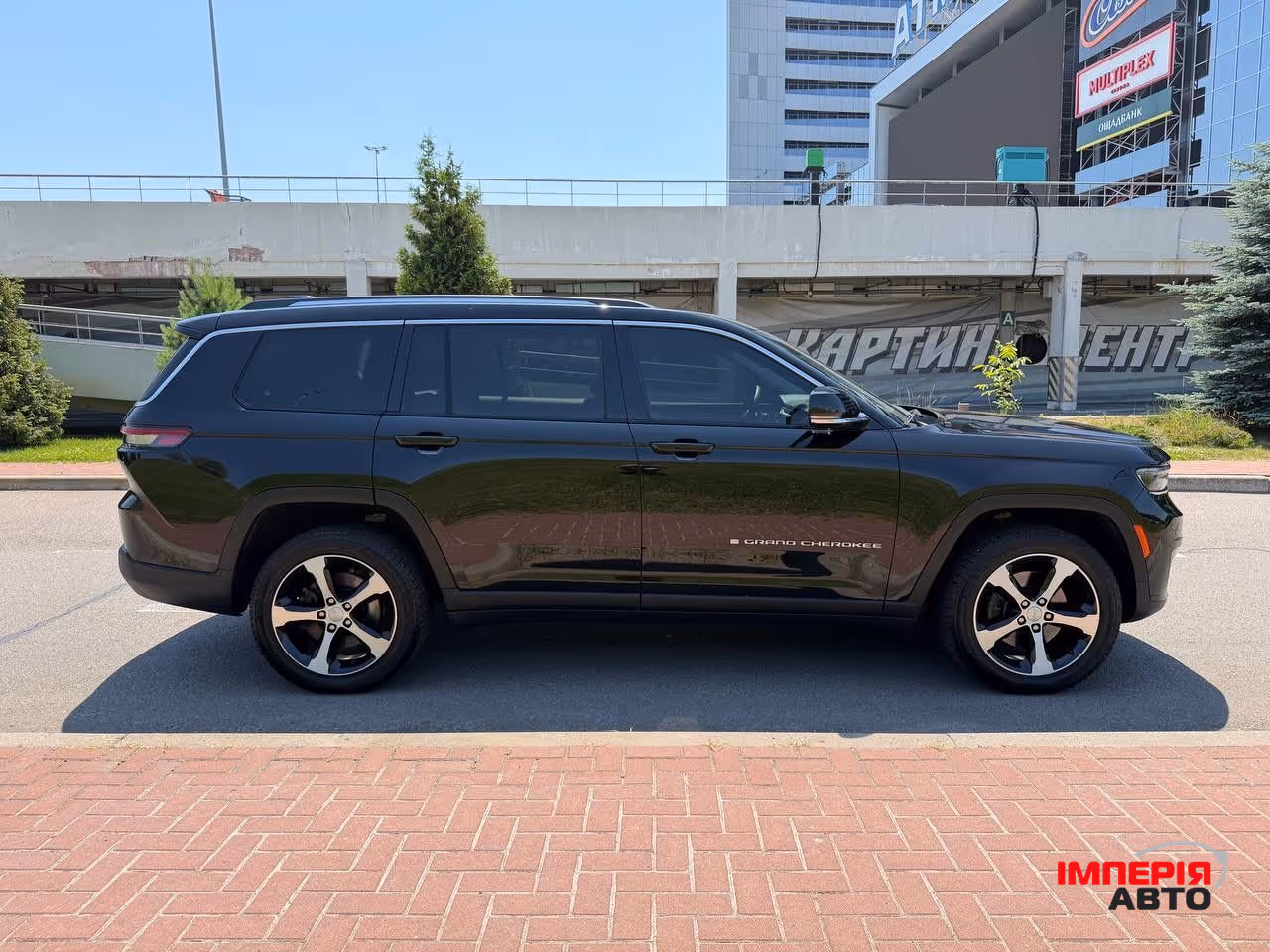 Jeep Grand Cherokee - фото 10