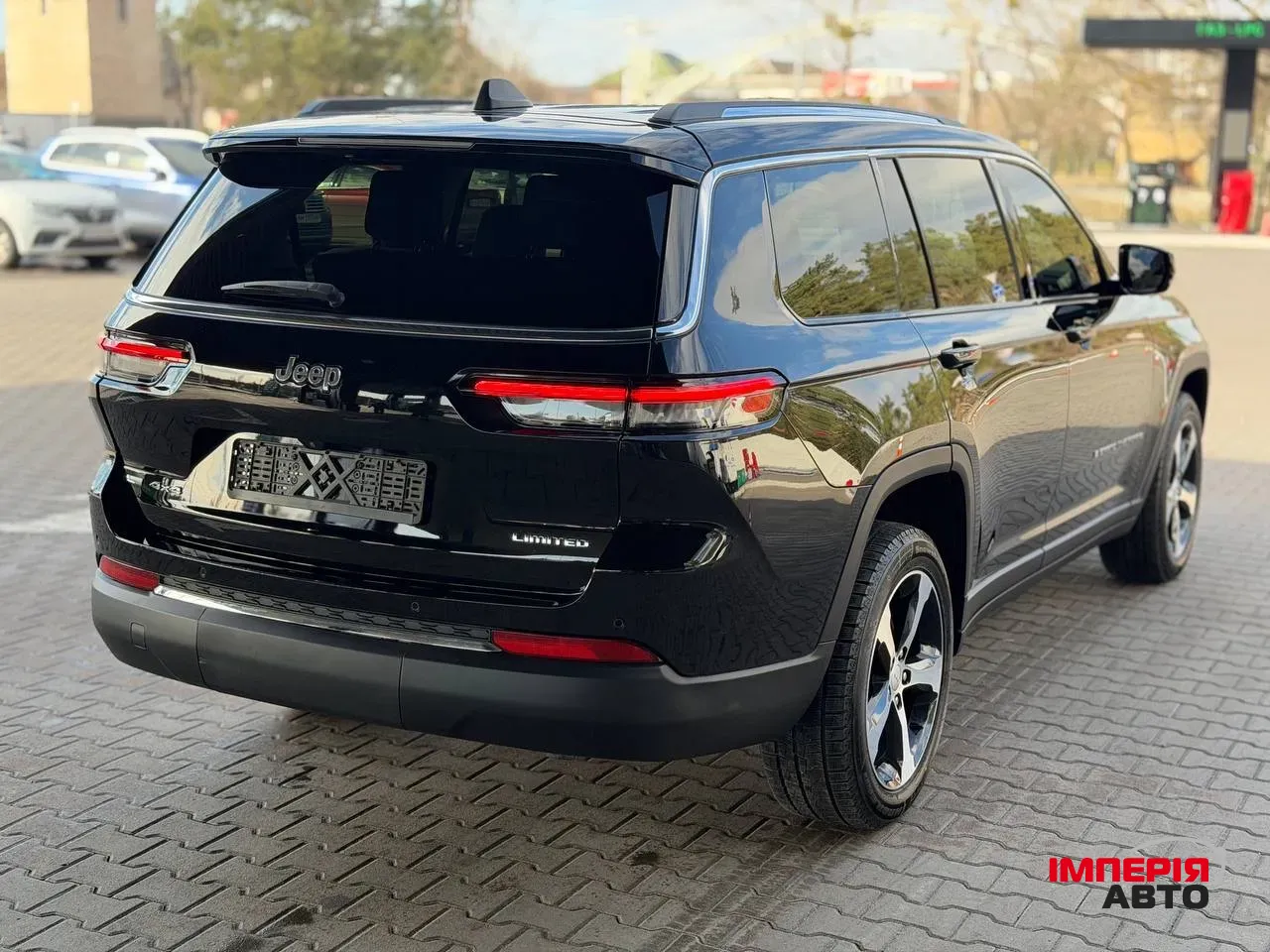 Jeep Grand Cherokee - фото 13