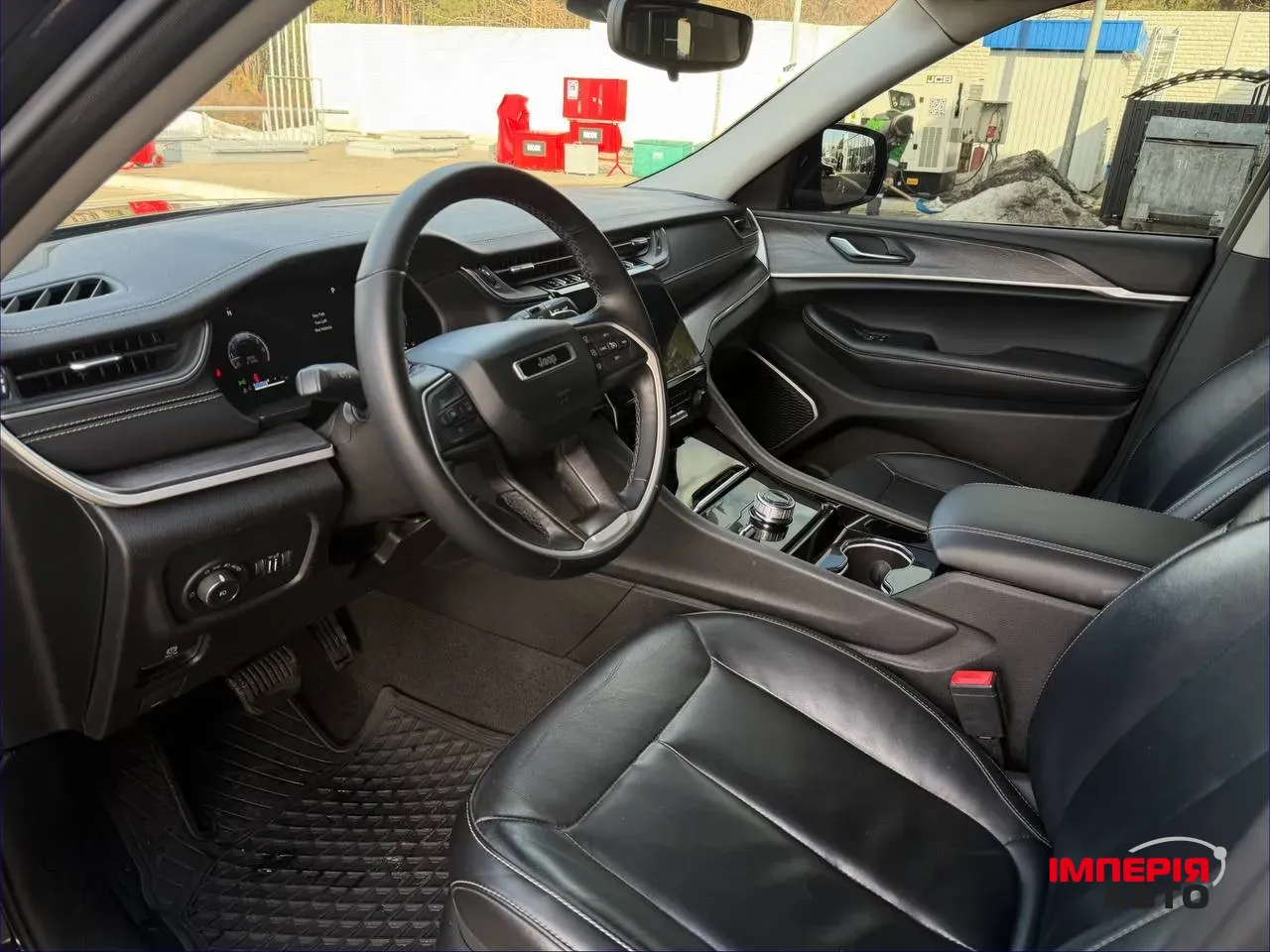 Jeep Grand Cherokee - фото 18