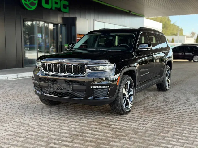 Jeep Grand Cherokee - фото 3