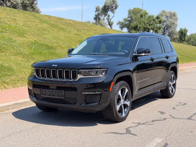 Jeep Grand Cherokee - фото 2