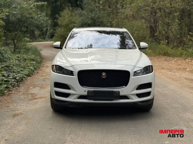 Jaguar F-Pace - фото 2