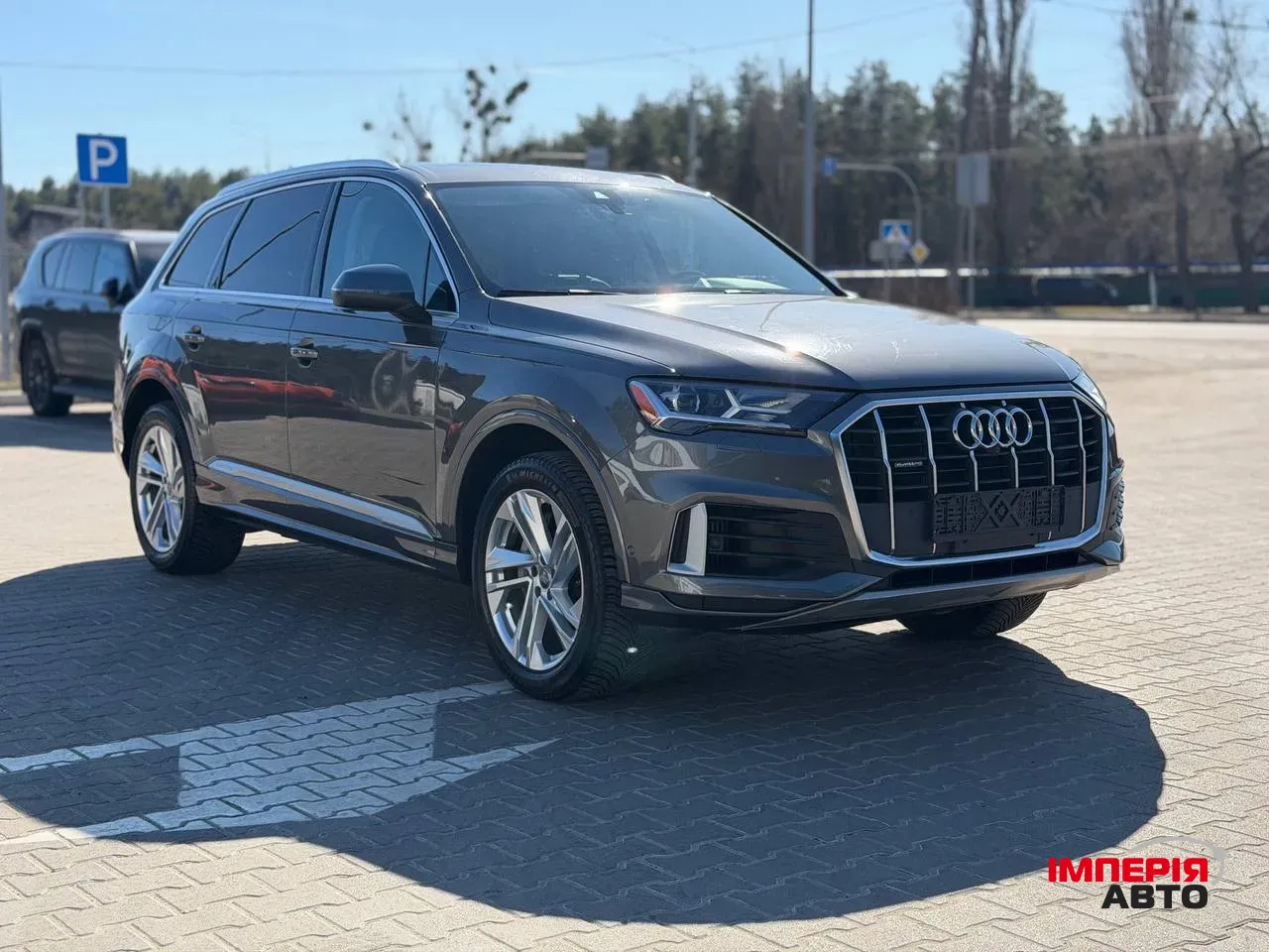 Audi Q7 - фото 6