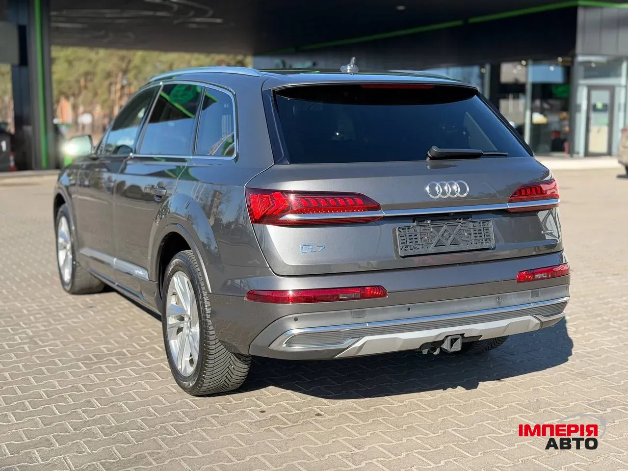 Audi Q7 - фото 15