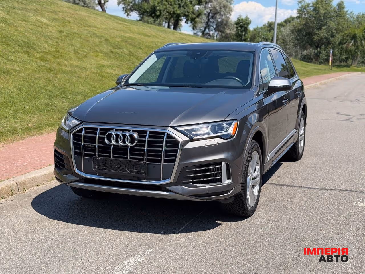 Audi Q7 - фото 5