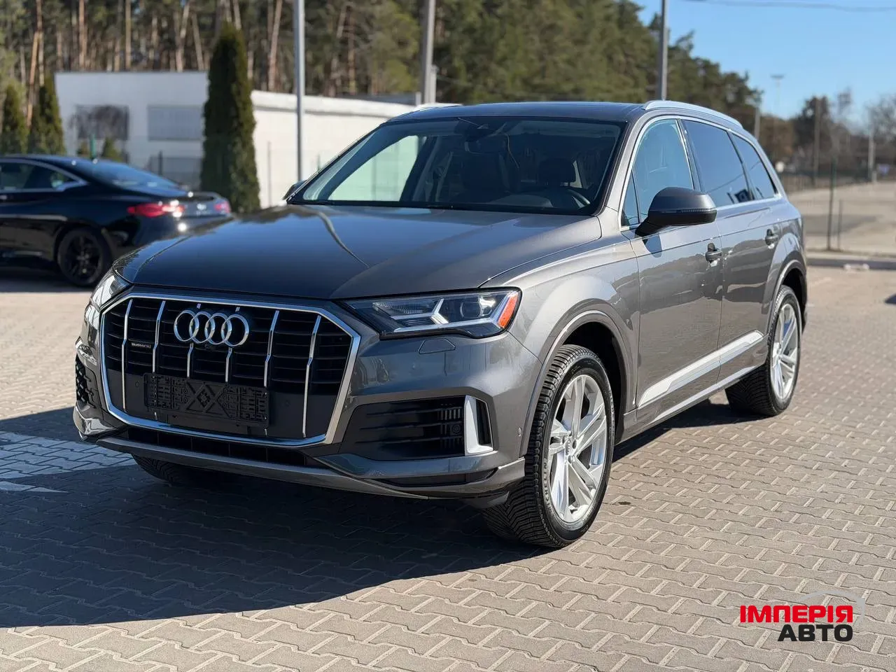 Audi Q7 - фото 1
