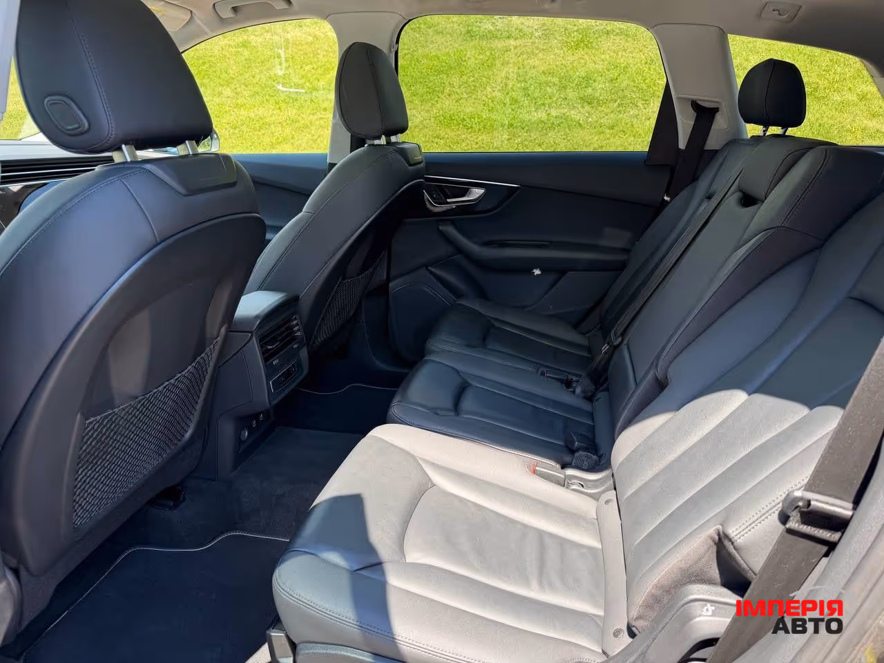 Audi Q7 - фото 20