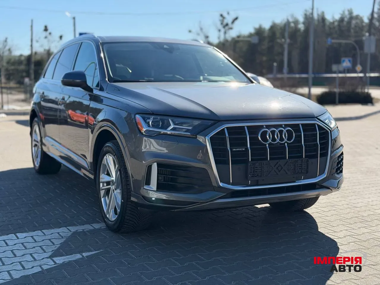 Audi Q7 - фото 7