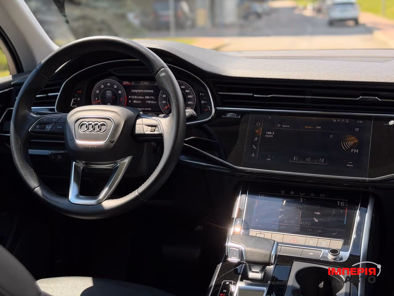 Audi Q7 - фото 23