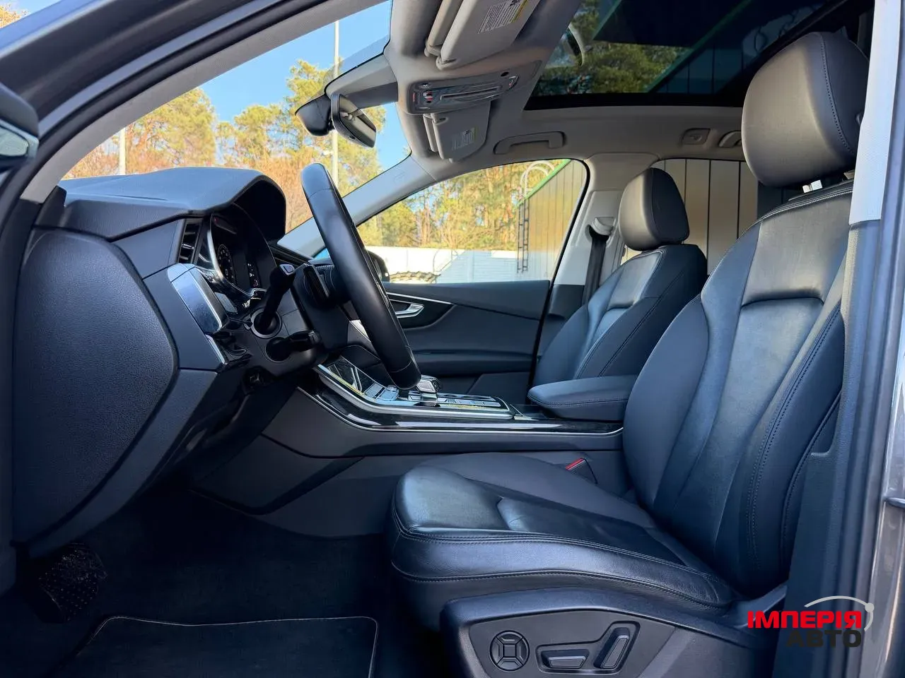 Audi Q7 - фото 19