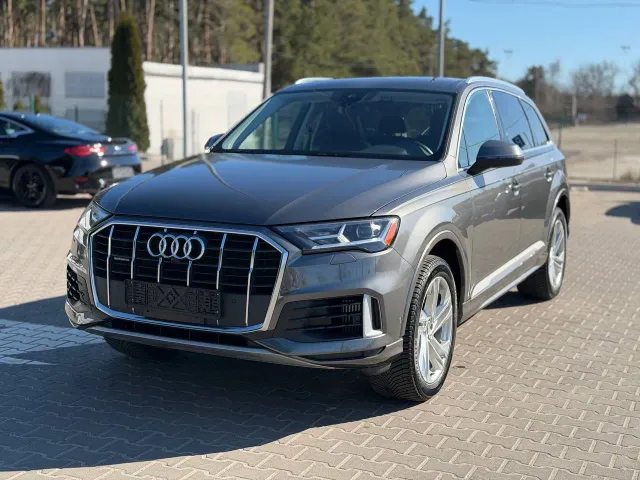 Audi Q7 - фото 2