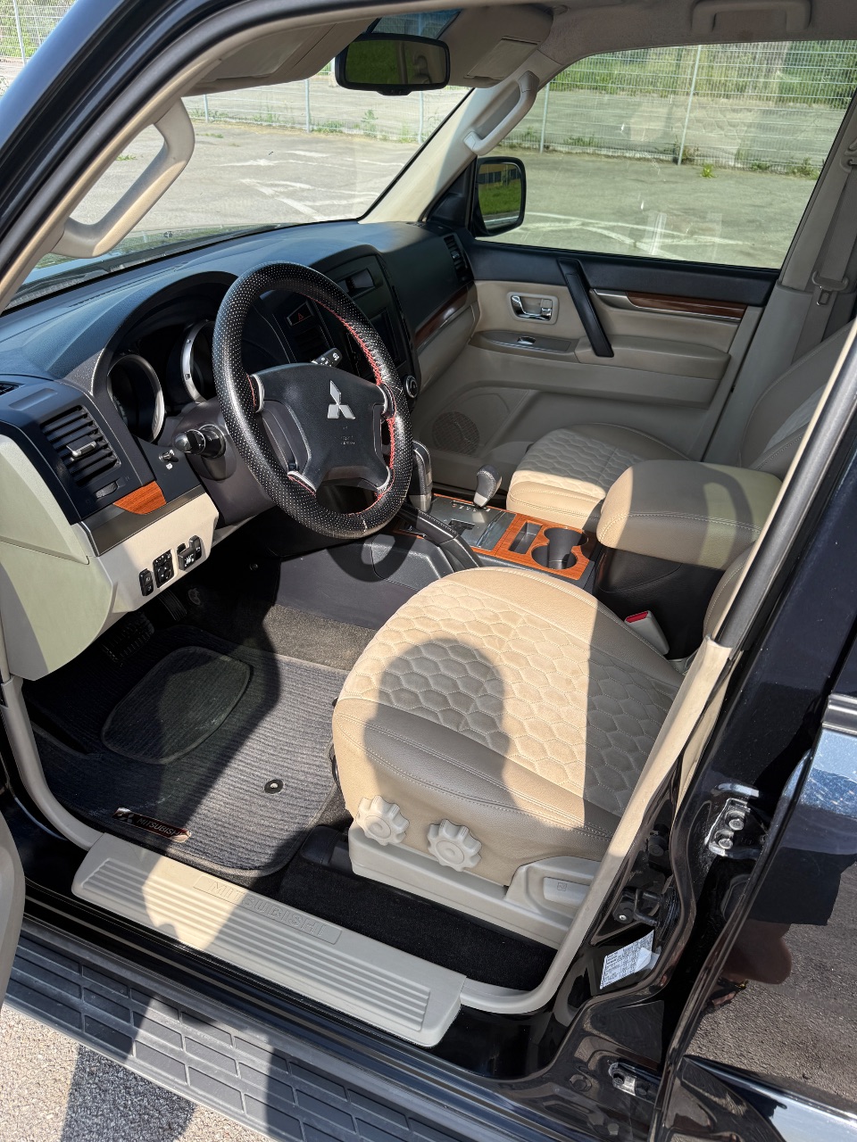 Mitsubishi Pajero - фото 9