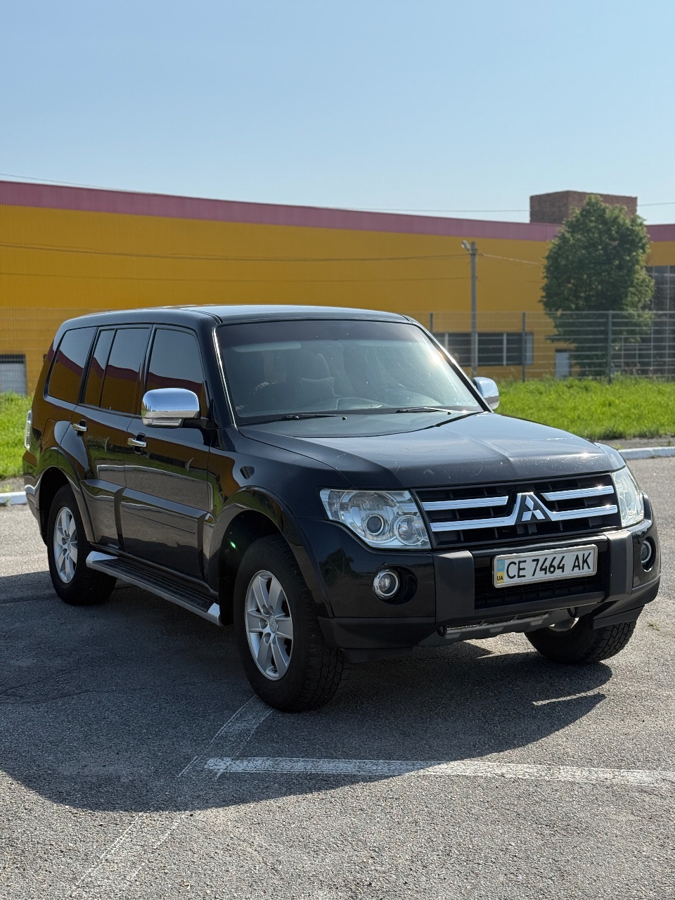 Mitsubishi Pajero - фото 1